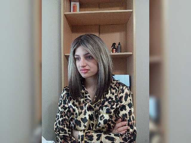 Sonyagasay live cam on BongaCams