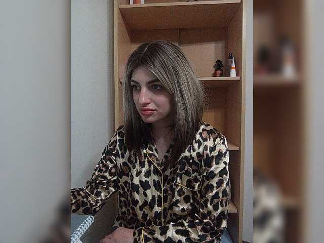 Sonyagasay live cam on BongaCams