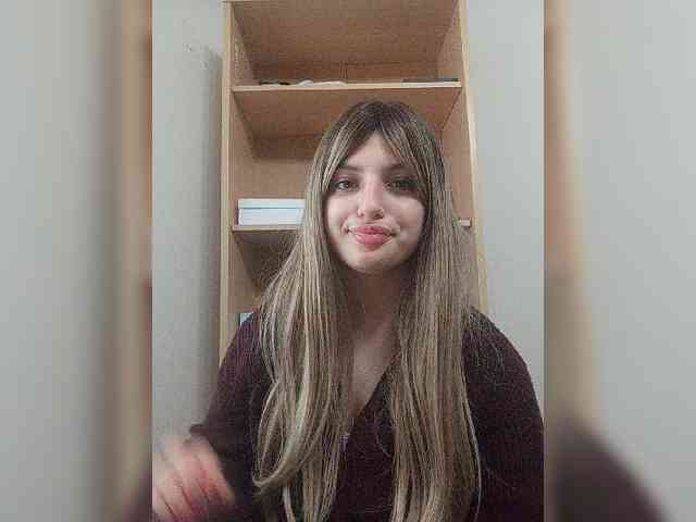 Gjasjaajrssfju webcam