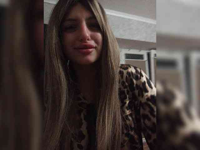 Gjasjaajrssfju webcam