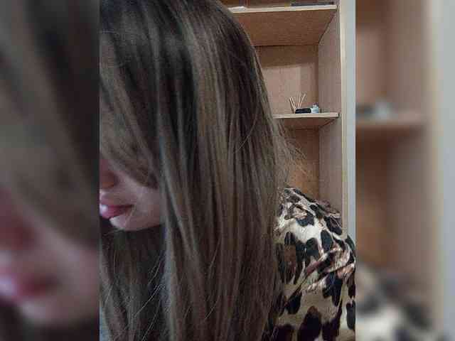Gjasjaajrssfju webcam