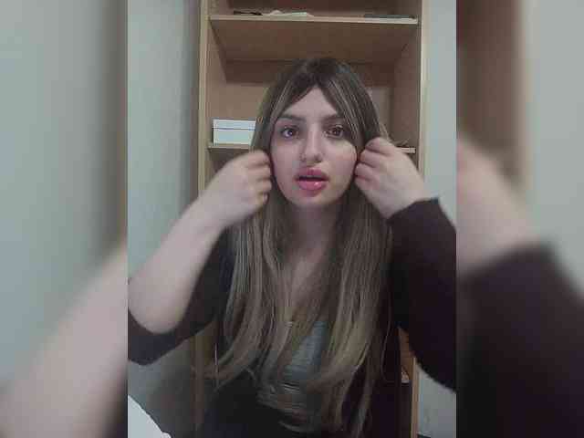 Gjasjaajrssfju webcam