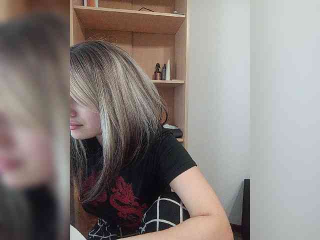 Rtewevhgwgvw webcam