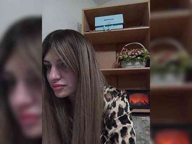 Gjasjaajrssfju webcam