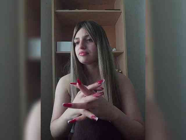 Gjasjaajrssfju webcam