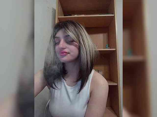 Gjasjaajrssfju webcam