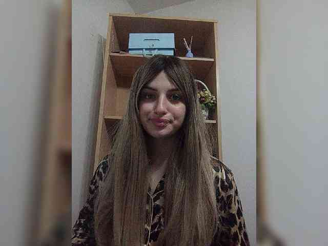 Gjasjaajrssfju webcam