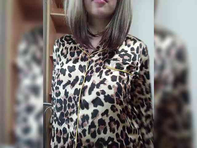 Model: Rshsujdensay