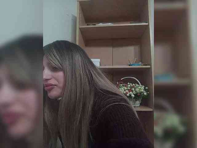 Gjasjaajrssfju webcam