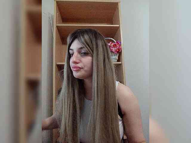 Gjasjaajrssfju webcam
