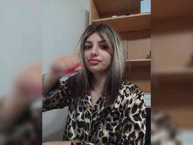 Gjasjaajrssfju webcam