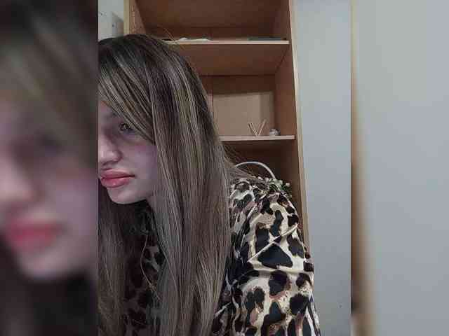 Gjasjaajrssfju webcam