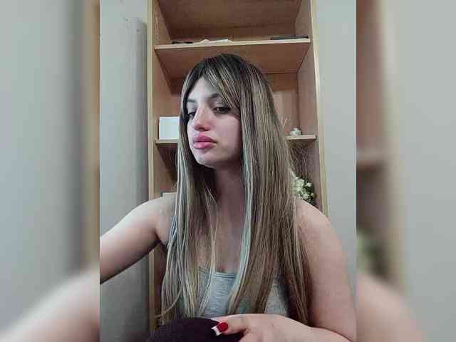 Gjasjaajrssfju webcam