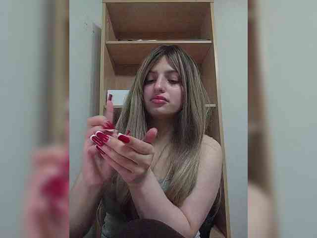 Gjasjaajrssfju webcam