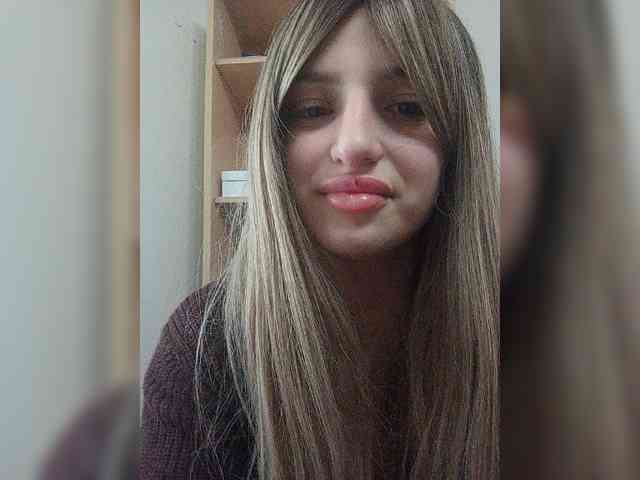 Gjasjaajrssfju webcam