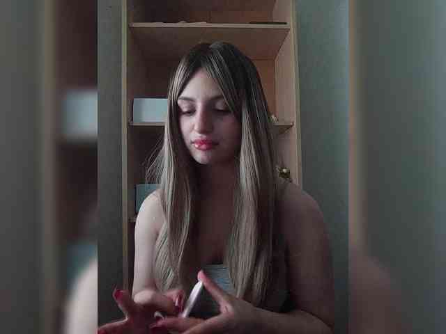 Gjasjaajrssfju webcam