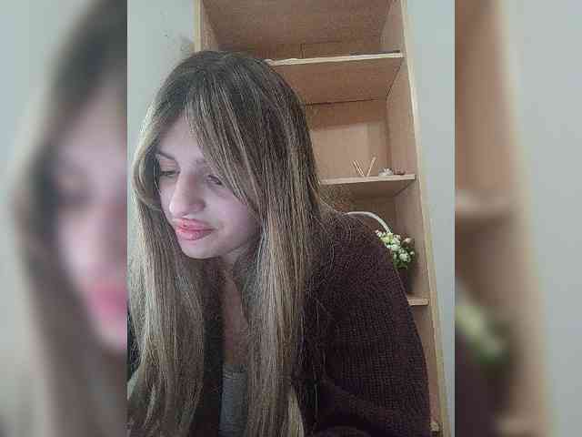 Gjasjaajrssfju webcam