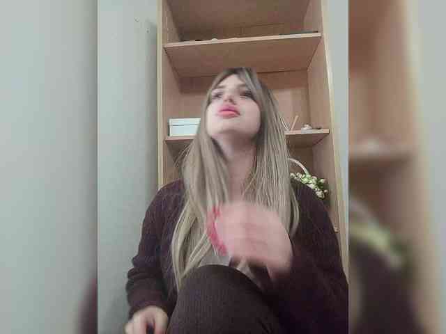 Gjasjaajrssfju webcam