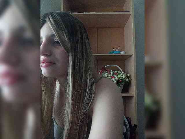 Gjasjaajrssfju webcam
