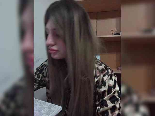 Gjasjaajrssfju webcam