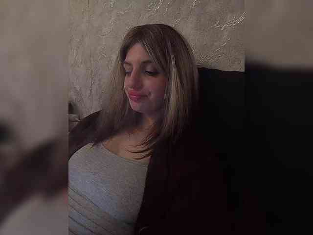 Gjasjaajrssfju webcam