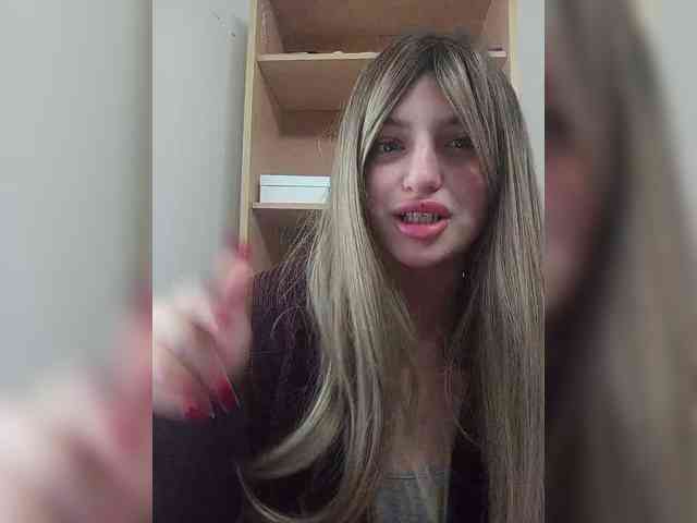 Gjasjaajrssfju webcam