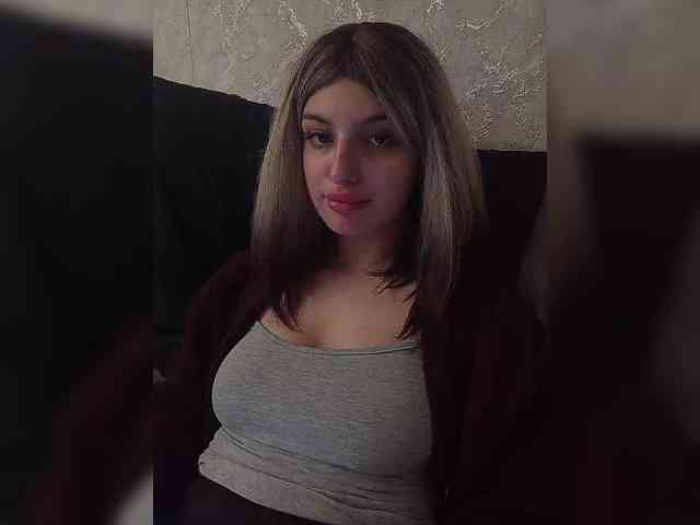Gjasjaajrssfju webcam