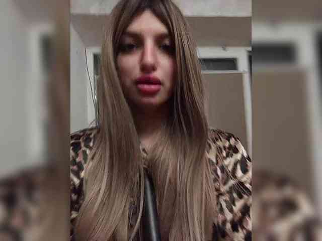 Gjasjaajrssfju webcam