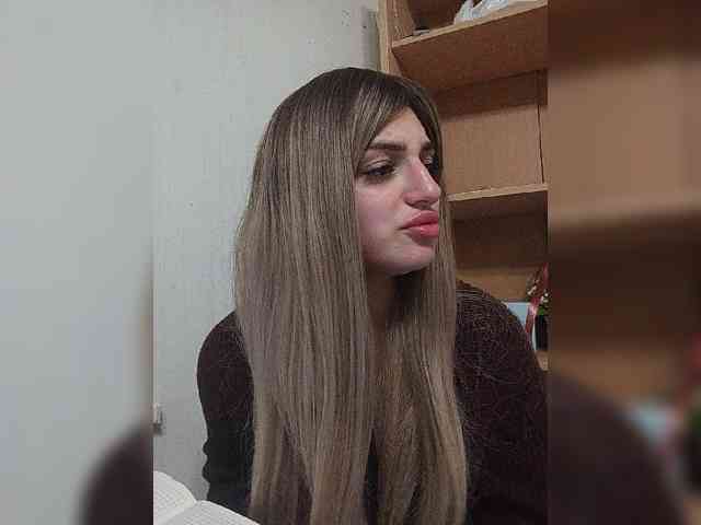 Gjasjaajrssfju webcam
