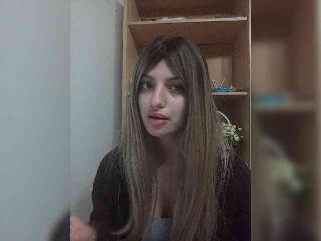 Gjasjaajrssfju webcam