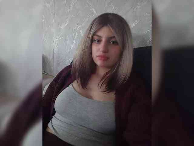Gjasjaajrssfju webcam