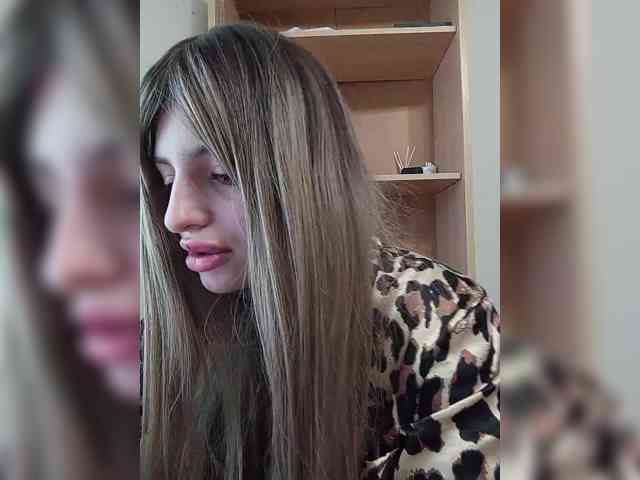 Gjasjaajrssfju webcam