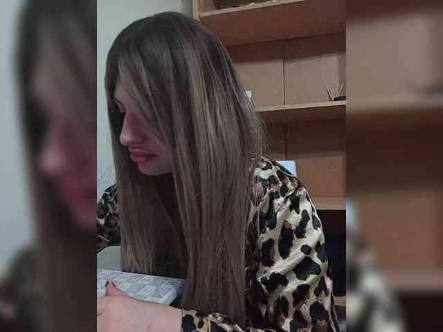 Gjasjaajrssfju webcam