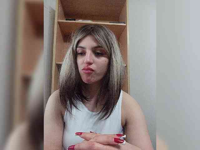 Gjasjaajrssfju webcam