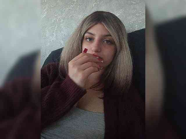 Gjasjaajrssfju webcam