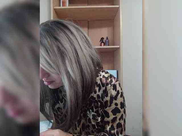 Rtewevhgwgvw webcam