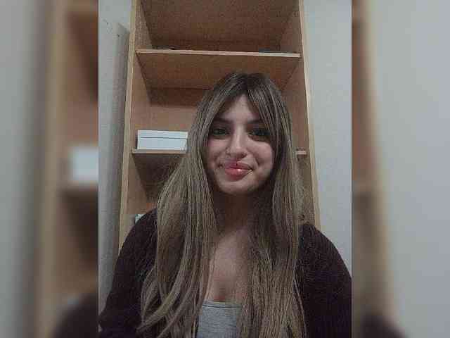 Gjasjaajrssfju webcam
