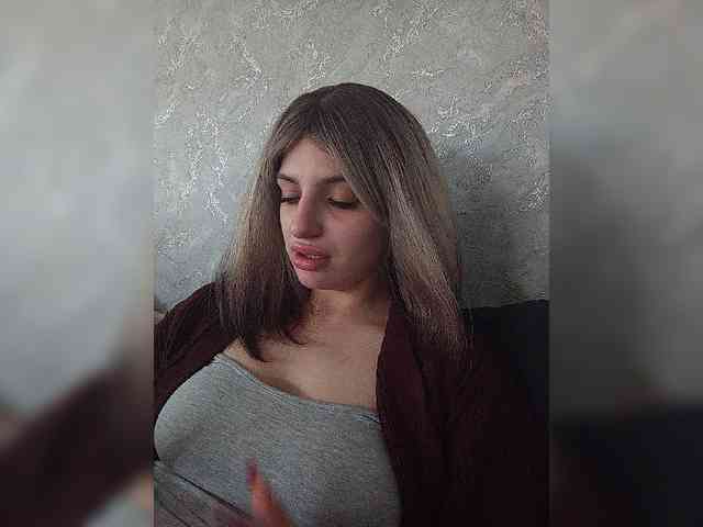 Gjasjaajrssfju webcam