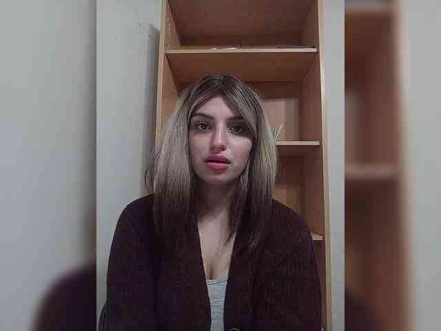 Gjasjaajrssfju webcam