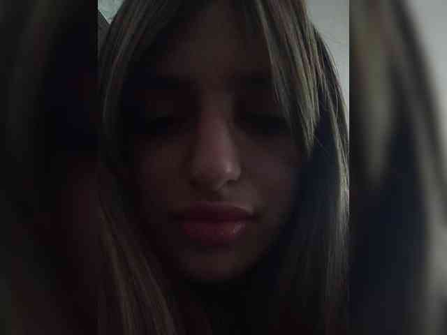 Gjasjaajrssfju webcam