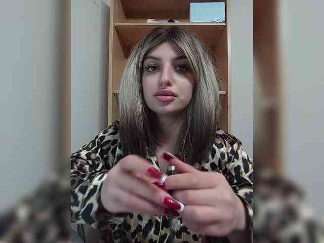 Gjasjaajrssfju webcam