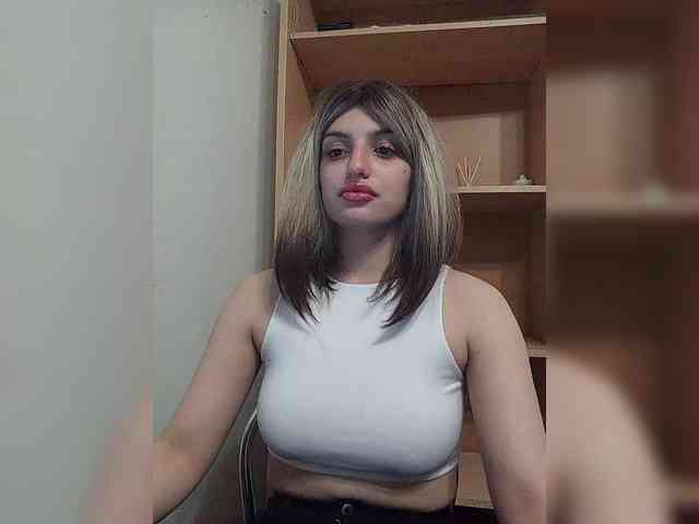 Gjasjaajrssfju webcam