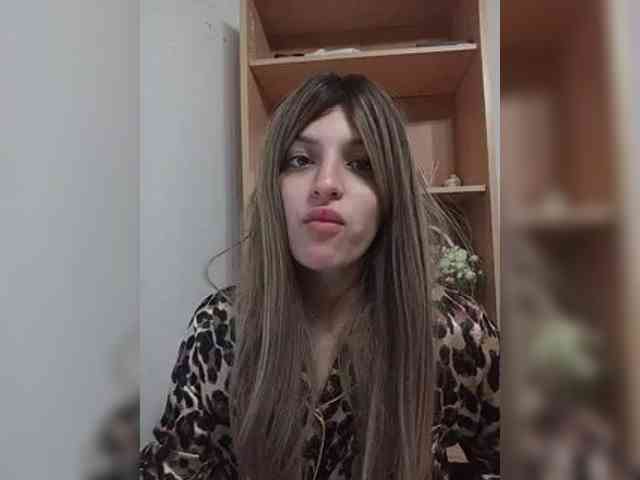 Gjasjaajrssfju webcam
