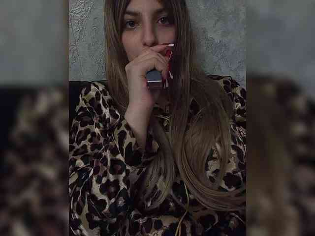 Gjasjaajrssfju webcam