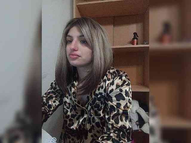 Modelo: Rtewevhgwgvw
