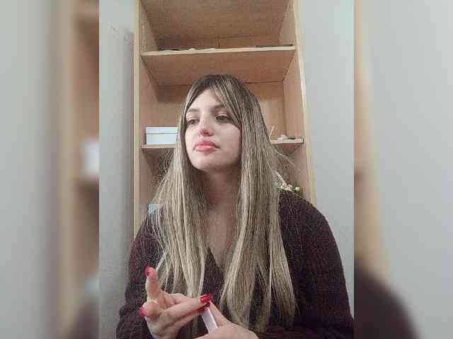 Gjasjaajrssfju webcam