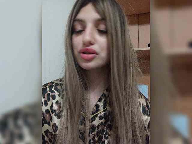 Gjasjaajrssfju webcam