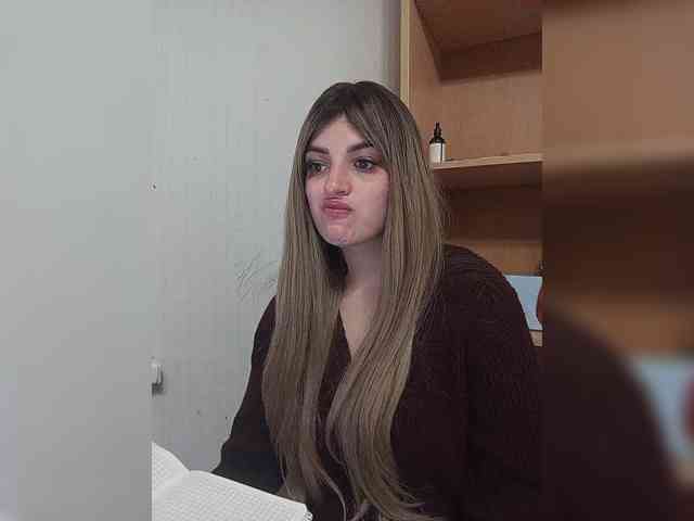 Gjasjaajrssfju webcam