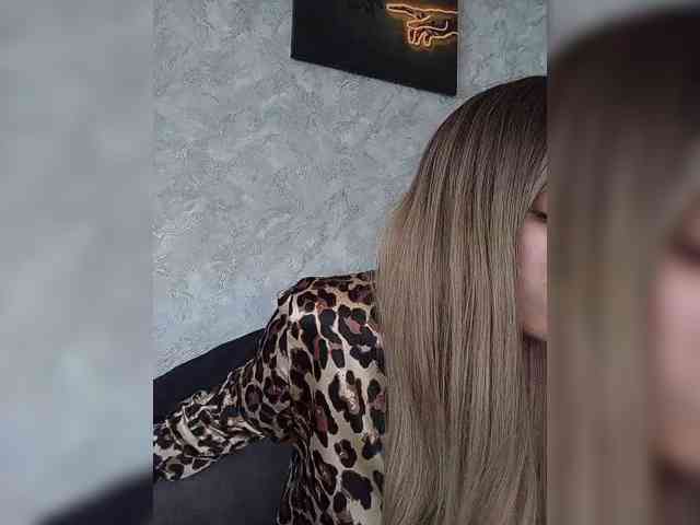 Gjasjaajrssfju webcam