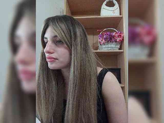 Gjasjaajrssfju webcam